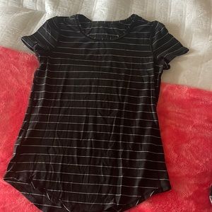 Size 4 lululemon casual striped workout shirt
